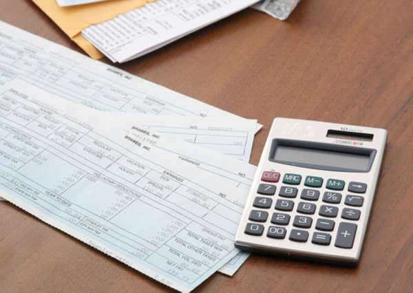 Make Taxes Easy With an Income Tax Calculator